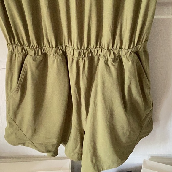 Lululemon Romper - Picture 5 of 10